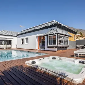 https://villa-diana.in-canary-islands.com